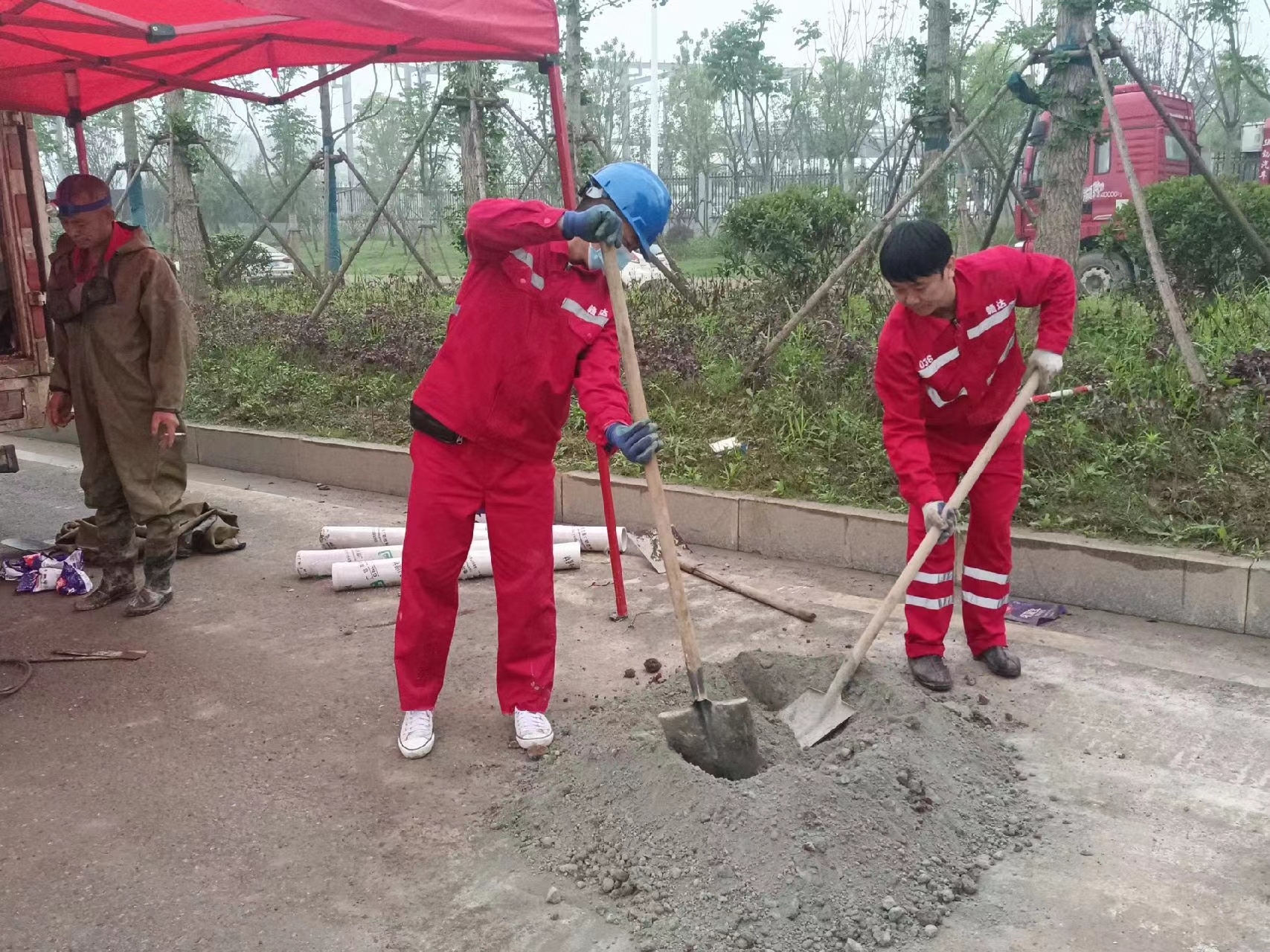 马边管道疏通哪家好】及时进行市政管道清淤